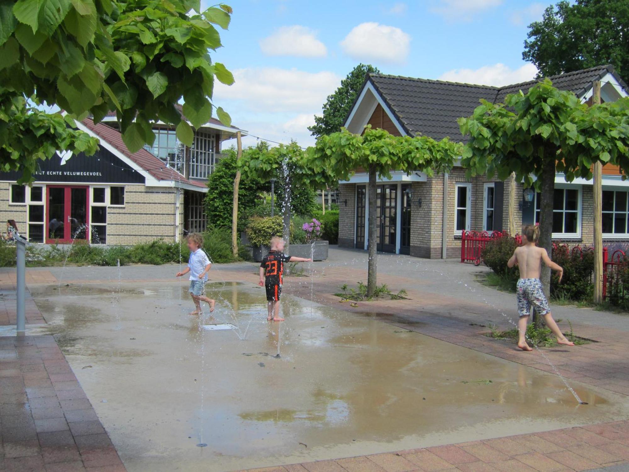 Hderh - Eco Lodge Op Vakantiepark De Ijsvogel, Zwembaden, Kids Fun, Natuur En Rust Вортуізен Екстер'єр фото